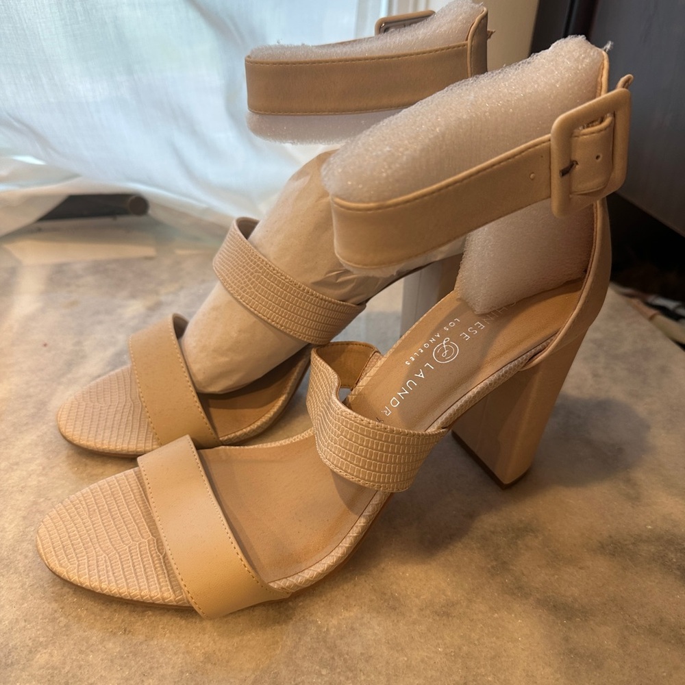 CL by Chinese Laundry Tan Chunky Heel Sandals